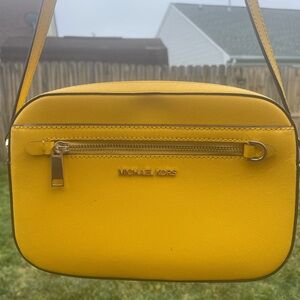 Michael Kors Jet Set Crossbody